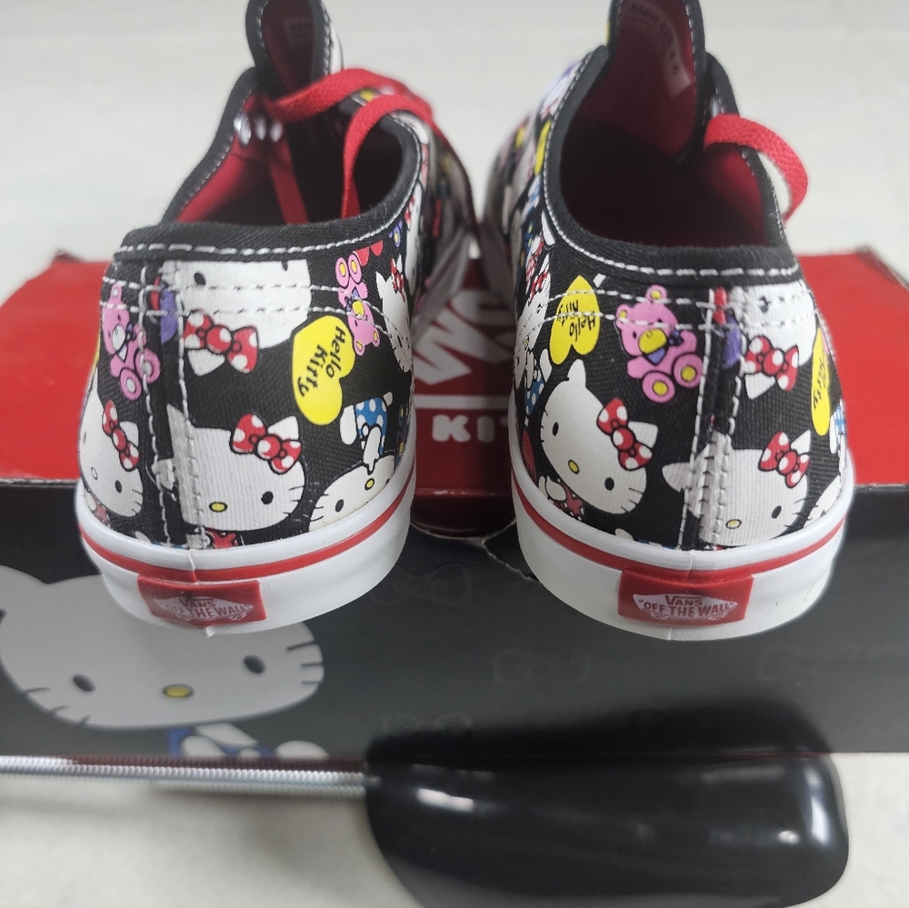 NEW Women's Hello Kitty x Vans Low-Top Sneakers – Black/Red Limited Edition - Picture 7 of 9